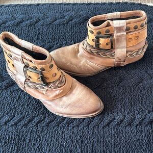 Chic Brown Leather Ankle Booties